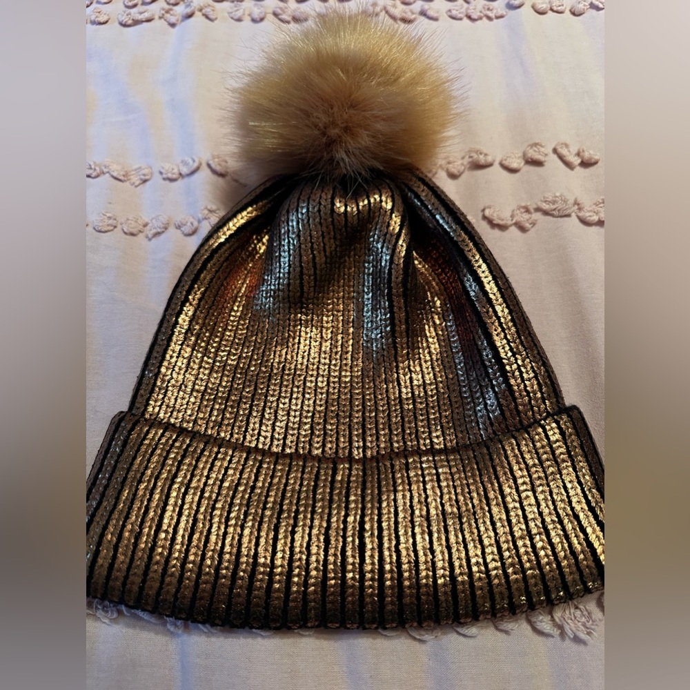 Adrienne Landau metallic beanie